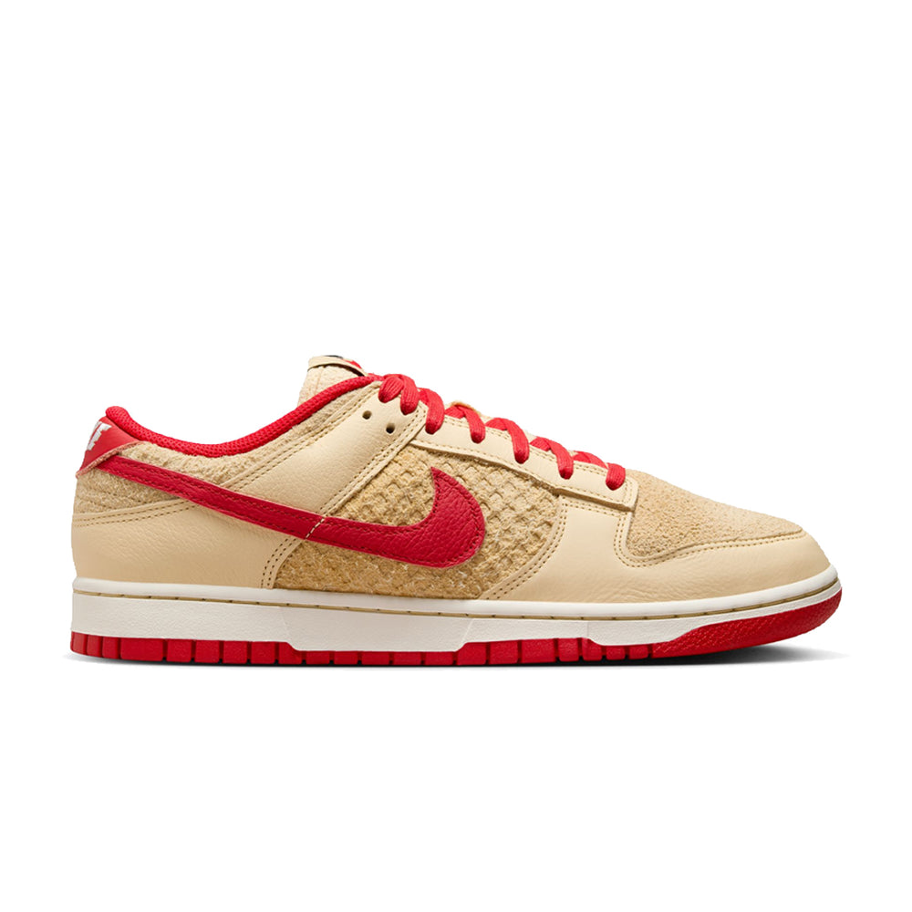 DUNK LOW RETRO SE "STRAWBERRY WAFFLE"