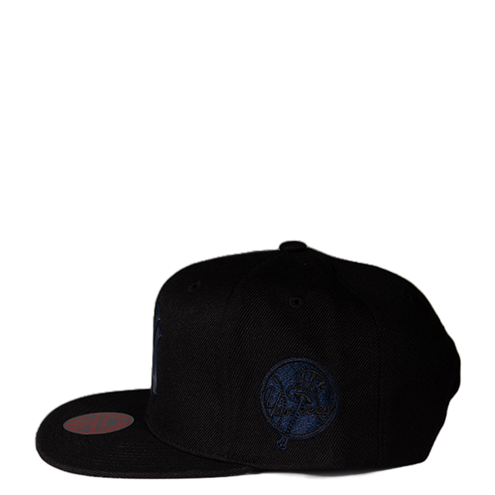 MLB NEW YORK YANKEES HELLBOY OG SNAPBACK