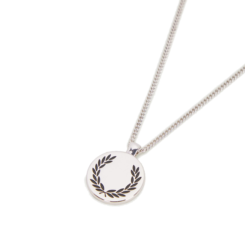 LAUREL WREATH PENDANT NECKLACE METALLIC SILVER
