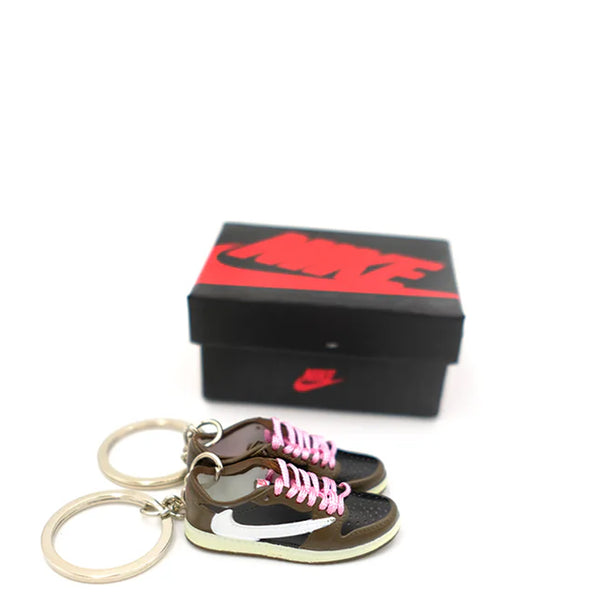 TRAVIS SCOTT AJ1 SNEAKER KEYCHAIN