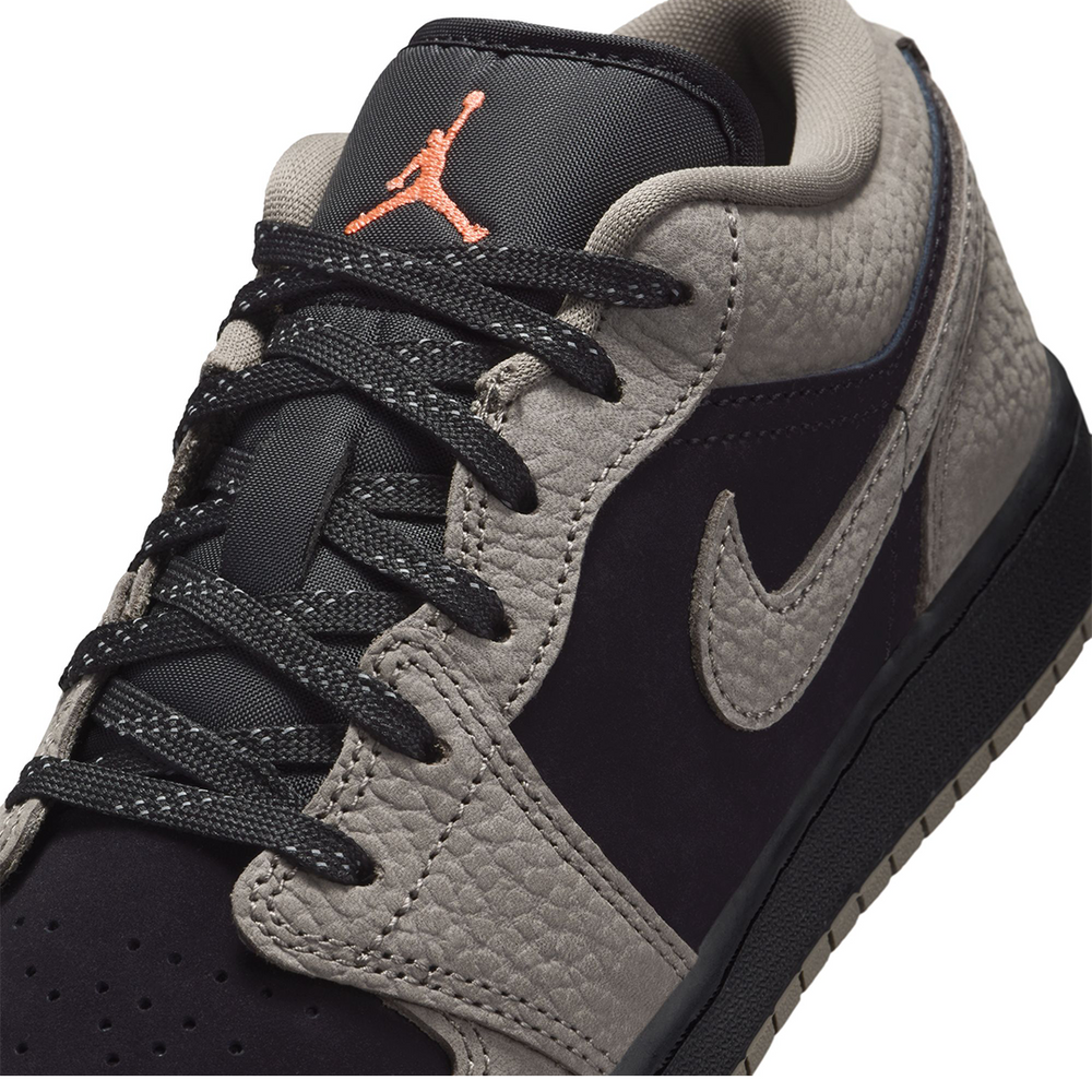 AIR JORDAN 1 LOW SE (GS) BLACK/OLIVE GREY
