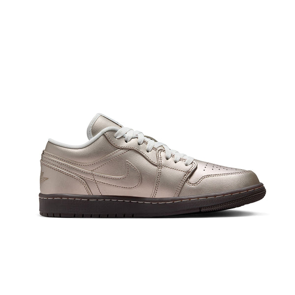 WOMEN'S AIR JORDAN 1 LOW SE METALLIC ZINC