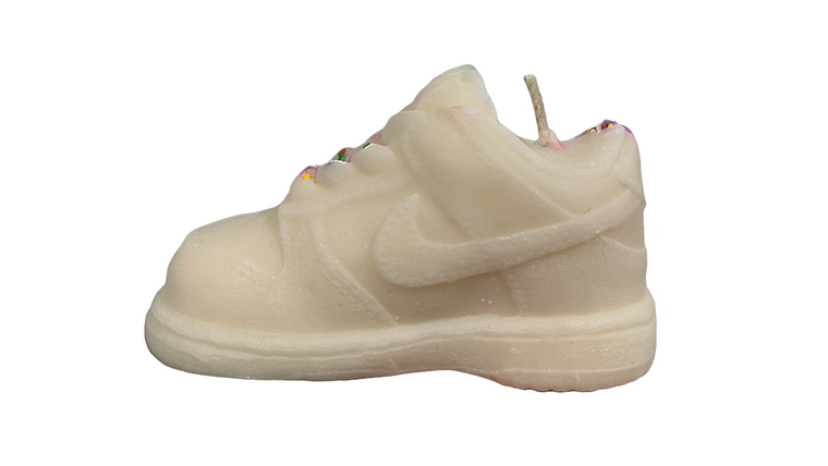 DUNK LOW CANDLE BIRTHDAY CAKE