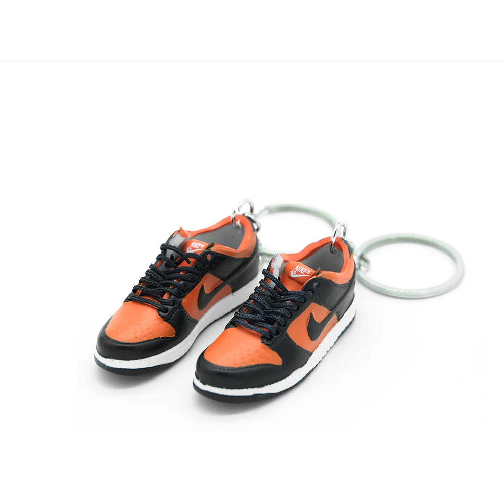 DUNK SNEAKER KEYCHAIN