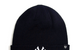 GORRO DE PUNTO CON PUÑOS ALZADOS NEW YORK YANKEES