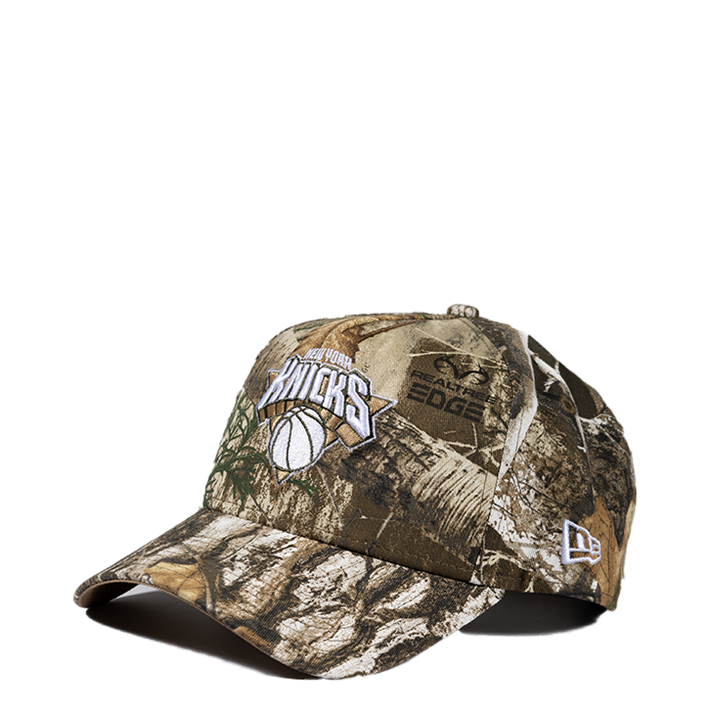 NEW YORK KNICKS REALTREE CAMO 9FORTY ADJUSTABLE A-FRAME KHAKI CAP