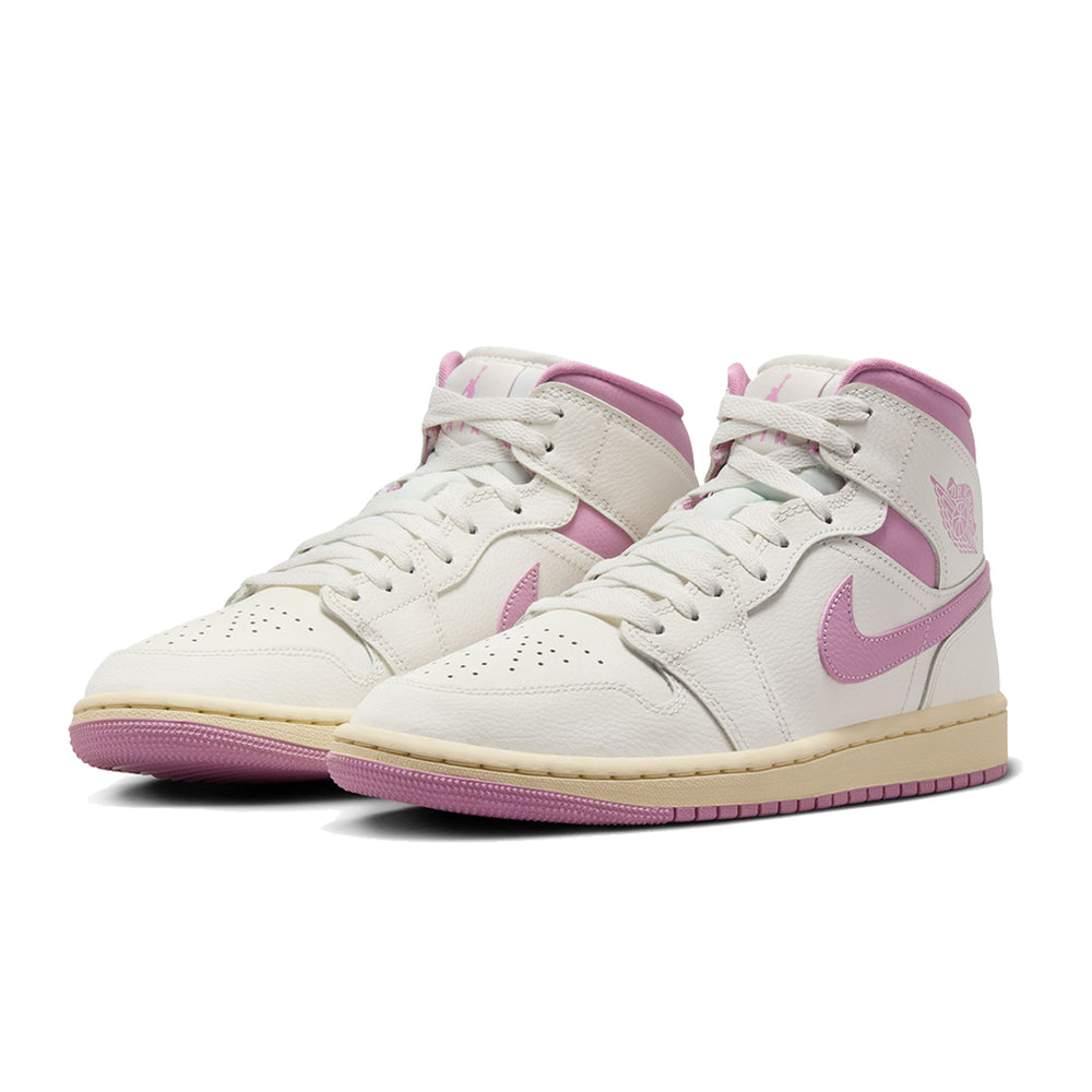 WOMEN'S AIR JORDAN 1 MID SE STRAWBERRIES & CREAM