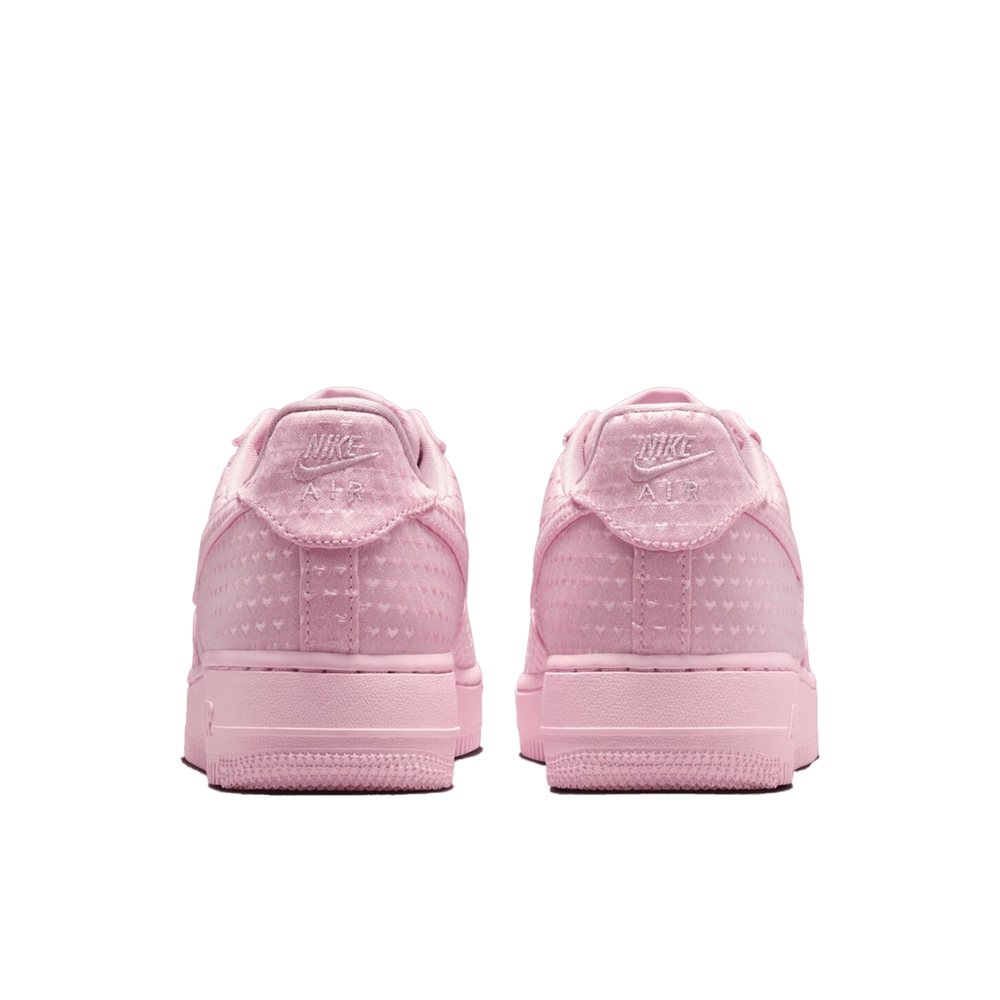 WOMEN'S AIR FORCE 1 '07 LOW SE 'VALENTINE'S DAY'