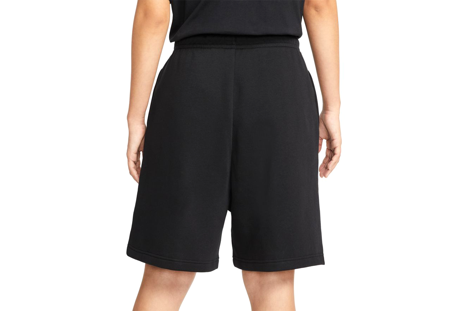 WOMEN'S SPORTSWEAR ESSENTIAL RELAXED FIT SHORTS